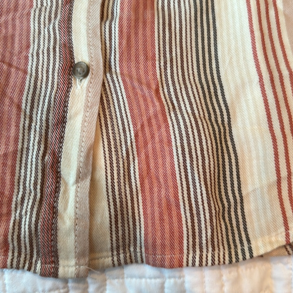Universal Thread Striped Button Up Top Size XL - Picture 8 of 8
